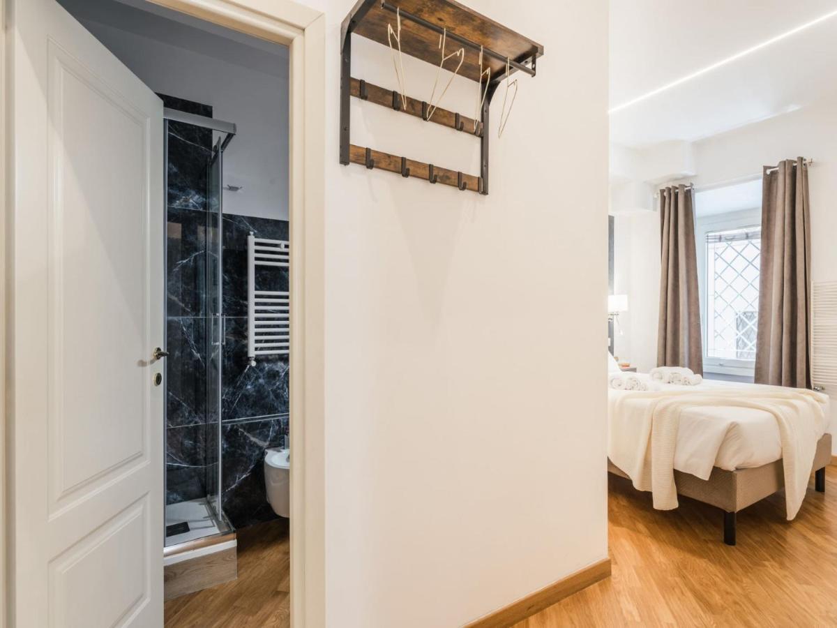 The Rent - Spacious Three-bedroom Near The Colosseum Appartamento